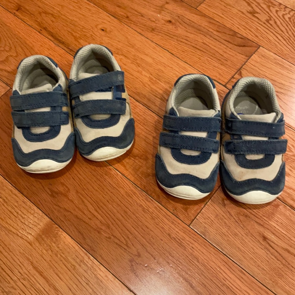 👶🏻👶🏻Stride rite shoes for twins👶🏻👶🏻